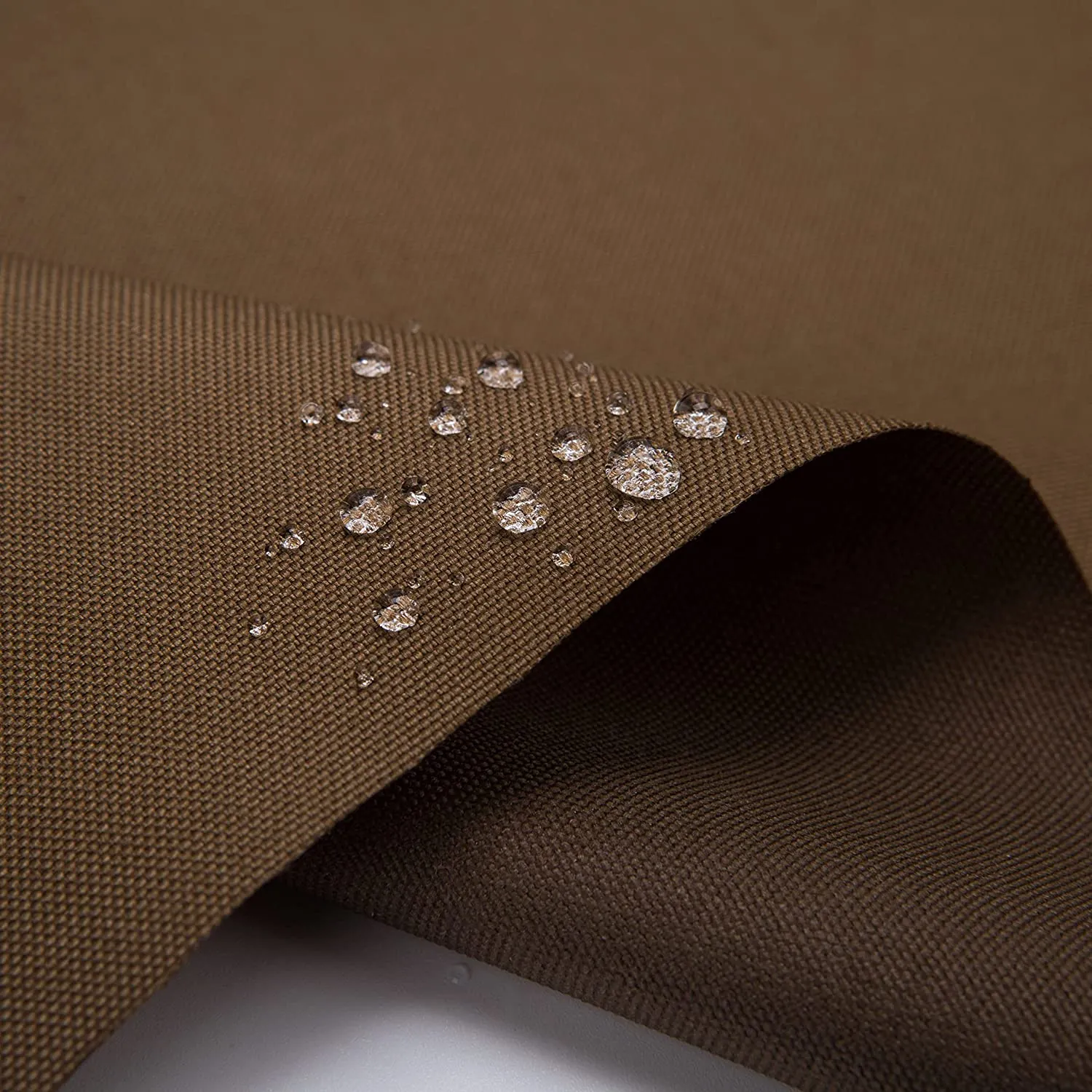 Коричневий