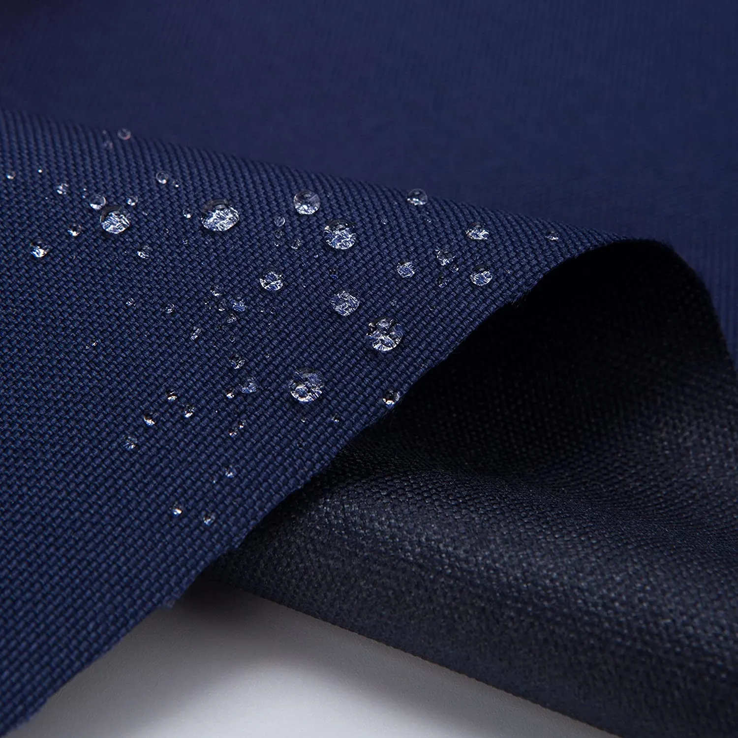 Темно-синій